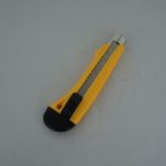 Skalpel s metalnom vodilicom max