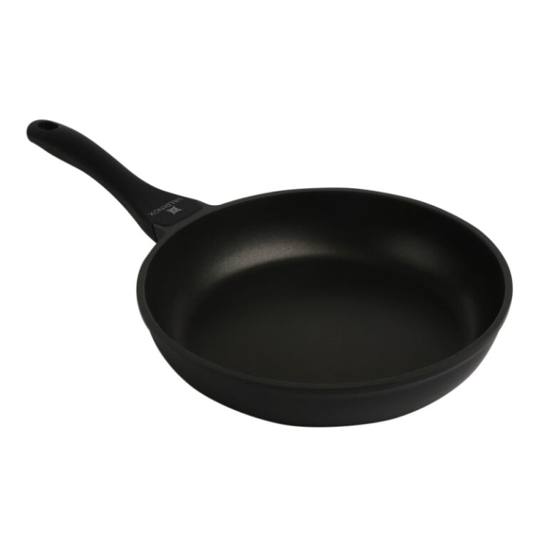 Valdinox Expert aluminijska neprijanjajuća indukcijska tava promjera 28 cm crne boje