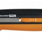 FISKARS skalpel 25mm CarbonMax 1027228 s 25 mm oštricom
