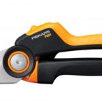 FISKARS vrtne mimoilazne škare PowerGear P921 1057173