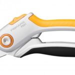 FISKARS vrtne mimoilazne škare Plus P531 1057168 s ergonomskom ručkom