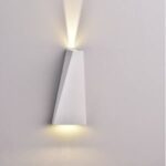 V-TAC Zidna lampa -trokutasti oblik 4W 3000K - IP65 - bijela 218295