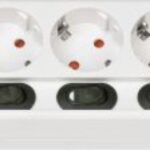 BRENNENSTUHL Brennenstuhl šesterostruka prenosiva šuko utičnica sa 7 prekidača 3x1,5mm2, 45º , 16A, 2m, bijela B1153110126
