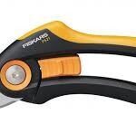 FISKARS vrtne mimoilazne škare Plus P521 1057167 s FiberComp ručkama