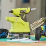 Ryobi akumulatorski pištolj za topli ljepak RGLM18-0 18V solo za patrone 7 mm